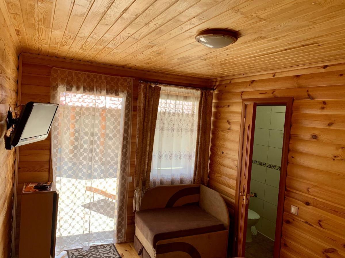 Bed and Breakfast Комфортабельный коттедж Свитязь Экстерьер фото