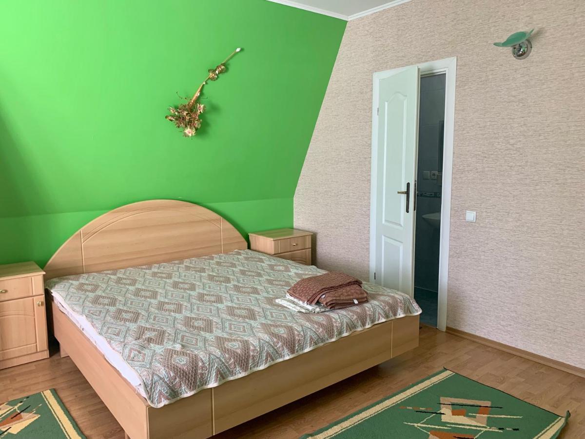Bed and Breakfast Комфортабельный коттедж Свитязь Экстерьер фото